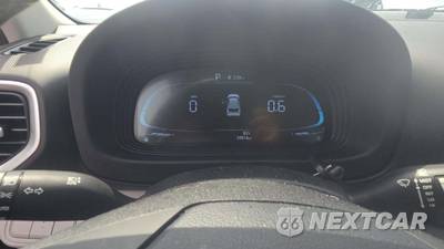 2025 Hyundai Venue SEL - zdjęcie 19 z 32 - miniatura