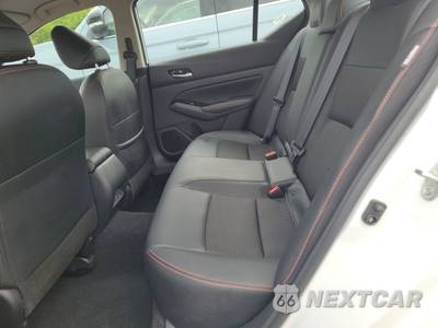 2025 Nissan Altima SR - zdjęcie 13 z 23 - miniatura