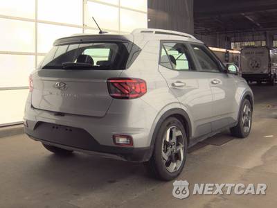 2025 Hyundai Venue SEL - zdjęcie 4 z 24 - miniatura