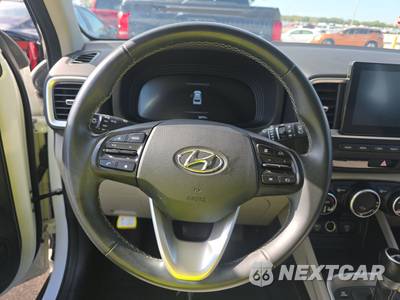 2025 Hyundai Venue SEL - zdjęcie 10 z 21 - miniatura