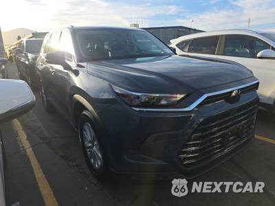2025 Toyota Grand Highlander XLE - zdjęcie 3 z 31 - miniatura