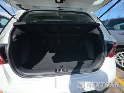 2025 Hyundai Venue SEL - zdjęcie 16 z 32 - miniatura