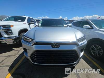 2025 Toyota Grand Highlander XLE - zdjęcie 2 z 32 - miniatura