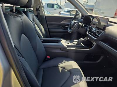 2025 Toyota Grand Highlander XLE - zdjęcie 8 z 32 - miniatura
