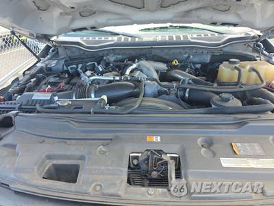 2021 Ford Super Duty F-450 Cab Chassis XL Extended Cab w/Rear Doors DRW - zdjęcie 16 z 42 - miniatura