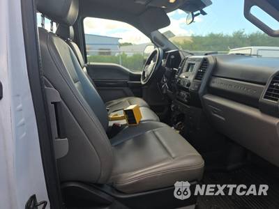 2021 Ford Super Duty F-450 Cab Chassis XL Extended Cab w/Rear Doors DRW - zdjęcie 8 z 42 - miniatura