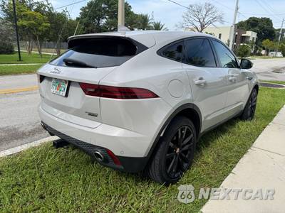 2019 Jaguar E-PACE SE - zdjęcie 17 z 34 - miniatura