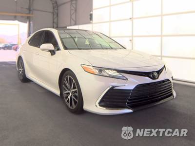 2022 Toyota Camry XLE - zdjęcie 3 z 30 - miniatura