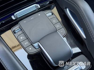 2024 Mercedes-Benz AMG GLS 63 4MATIC+ - zdjęcie 39 z 50 - miniatura