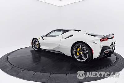 2022 Ferrari SF90 Spider - zdjęcie 16 z 79 - miniatura