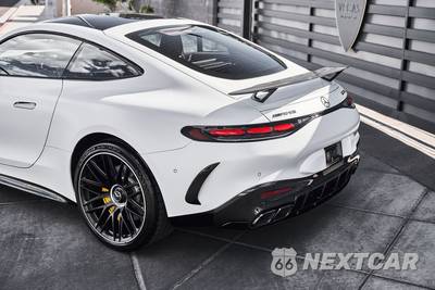 2026 Mercedes-Benz AMG GT 63 4MATIC+ Coupe - zdjęcie 14 z 81 - miniatura