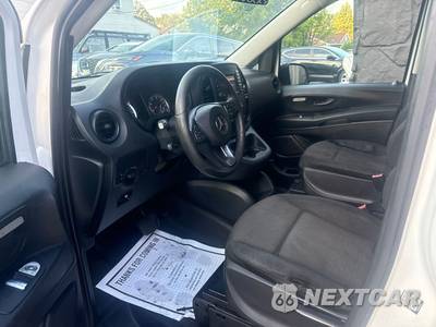 2016 Mercedes-Benz Metris Cargo Van 126.0" WB - zdjęcie 7 z 10 - miniatura