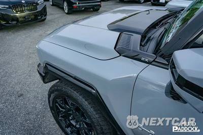 2024 GMC HUMMER EV SUV 2X - zdjęcie 8 z 25 - miniatura