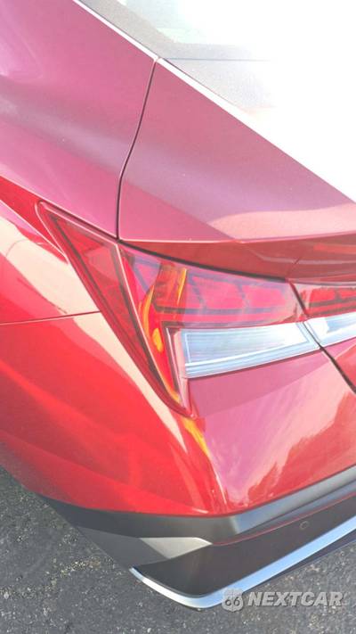 2024 Hyundai Elantra Limited - zdjęcie 24 z 37 - miniatura