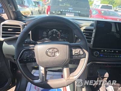 2026 Toyota Sequoia Platinum - zdjęcie 16 z 26 - miniatura