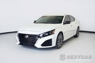 2025 Nissan Altima SV - zdjęcie 2 z 25 - miniatura
