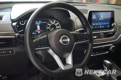 2025 Nissan Altima SV - zdjęcie 11 z 25 - miniatura