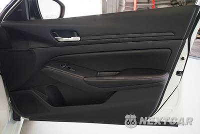 2025 Nissan Altima SV - zdjęcie 19 z 25 - miniatura