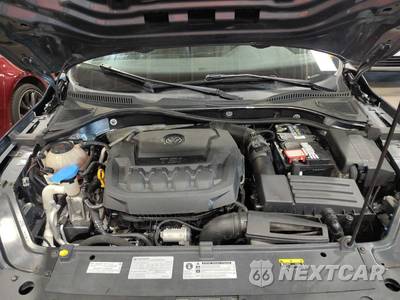 2020 Volkswagen Passat 2.0T SE - zdjęcie 9 z 31 - miniatura