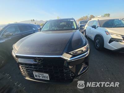 2025 Toyota Grand Highlander XLE - zdjęcie 2 z 33 - miniatura