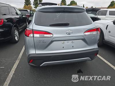 2025 Toyota Corolla Cross LE - zdjęcie 5 z 30 - miniatura