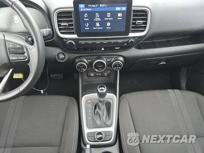 2025 Hyundai Venue SEL - zdjęcie 11 z 33 - miniatura