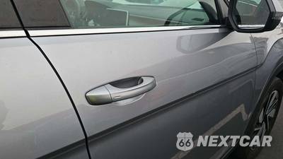 2025 Volkswagen Atlas 2.0T SE w/Technology - zdjęcie 24 z 33 - miniatura