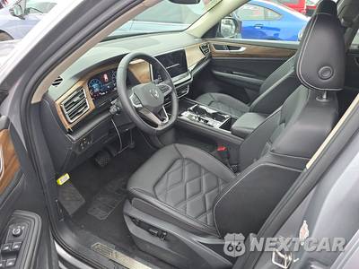 2025 Volkswagen Atlas 2.0T SE w/Technology - zdjęcie 7 z 33 - miniatura