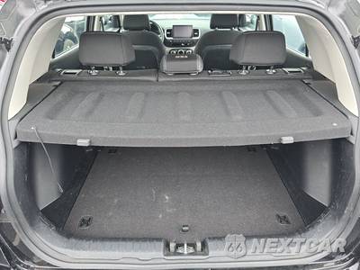 2025 Hyundai Venue SEL - zdjęcie 16 z 41 - miniatura
