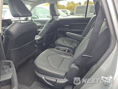 2025 Toyota Grand Highlander XLE - zdjęcie 13 z 28 - miniatura