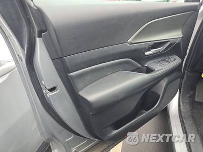 2025 Toyota Grand Highlander XLE - zdjęcie 9 z 28 - miniatura