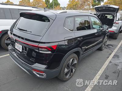 2025 Volkswagen Taos SE - zdjęcie 4 z 30 - miniatura