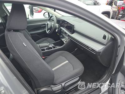 2025 Hyundai Sonata SEL - zdjęcie 8 z 26 - miniatura