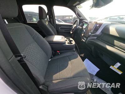 2026 Ram 2500 Big Horn Crew Cab Medium Bed - zdjęcie 8 z 24 - miniatura