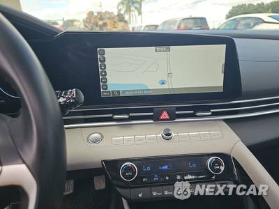 2025 Hyundai Elantra Limited - zdjęcie 11 z 17 - miniatura
