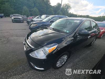 2016 Nissan Versa SV - zdjęcie 1 z 17 - miniatura