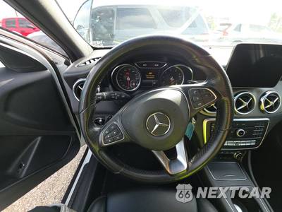 2020 Mercedes-Benz GLA 250 - zdjęcie 10 z 17 - miniatura