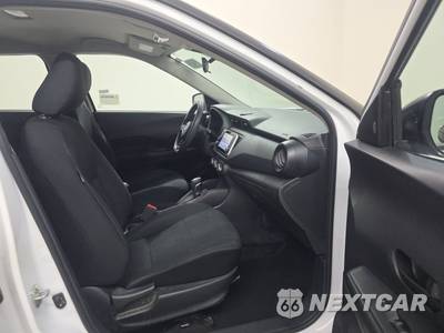 2023 Nissan Kicks S - zdjęcie 8 z 19 - miniatura