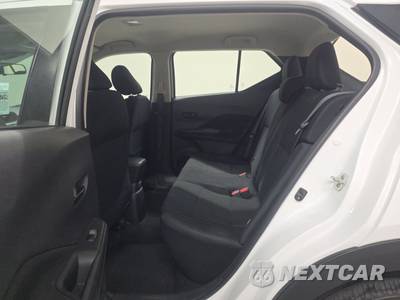 2023 Nissan Kicks S - zdjęcie 13 z 19 - miniatura