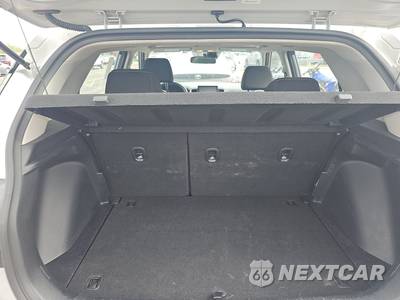 2025 Hyundai Venue SEL - zdjęcie 16 z 29 - miniatura