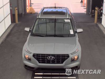 2025 Hyundai Venue SEL - zdjęcie 2 z 20 - miniatura