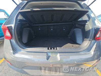 2025 Hyundai Venue SEL - zdjęcie 16 z 25 - miniatura