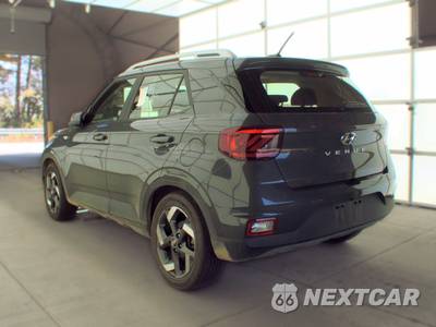 2025 Hyundai Venue SEL - zdjęcie 6 z 25 - miniatura