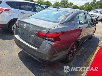 2020 Nissan Versa SV - zdjęcie 4 z 23 - miniatura