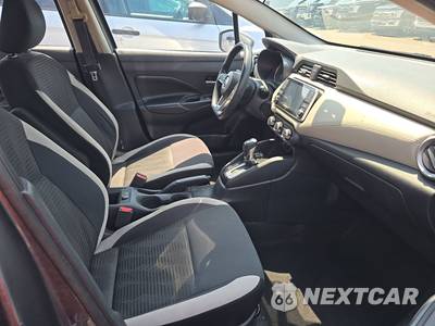 2020 Nissan Versa SV - zdjęcie 8 z 23 - miniatura