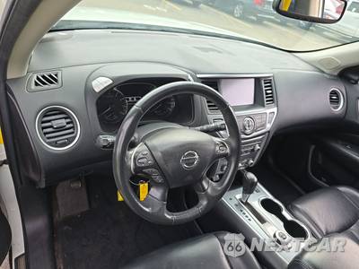 2017 Nissan Pathfinder SL - zdjęcie 11 z 45 - miniatura