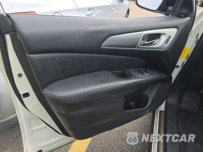 2017 Nissan Pathfinder SL - zdjęcie 9 z 45 - miniatura