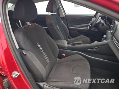 2022 Hyundai Elantra SEL - zdjęcie 8 z 25 - miniatura