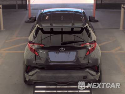 2018 Toyota C-HR XLE Premium - zdjęcie 5 z 32 - miniatura