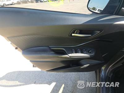 2018 Toyota C-HR XLE Premium - zdjęcie 9 z 32 - miniatura